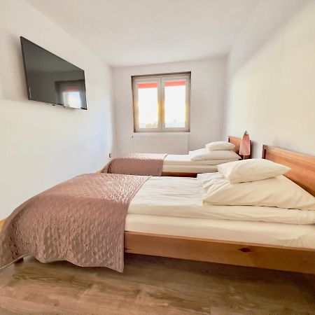 Centrum Konferencyjne Brancon Babimost エクステリア 写真